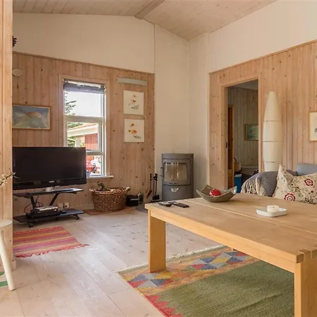 Casa de Férias Three-bedroom Holiday In *